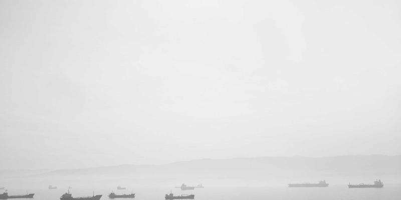 从传统三层到可编程网络：数据中心架构演进如何重塑数据安全与云服务