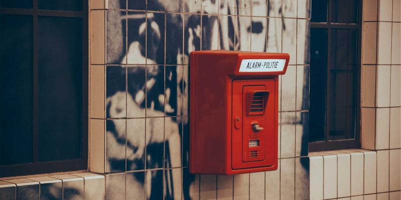 数据中心3.1时代：如何通过基础设施升级与服务器托管策略筑牢数据安全防线