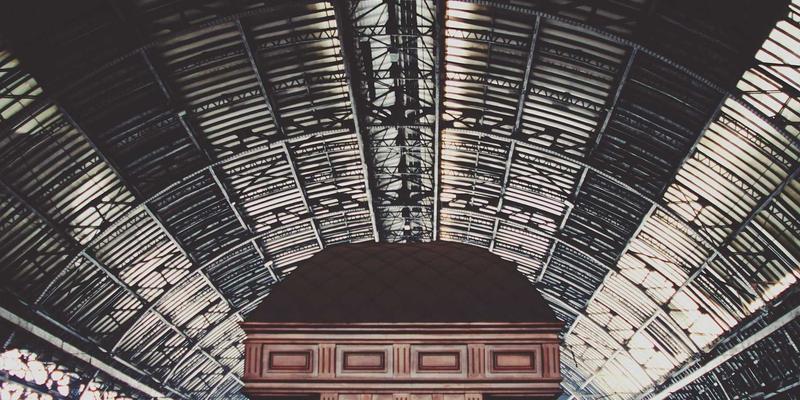 数据中心99：揭秘现代数字经济的核心基础设施与服务器托管新范式